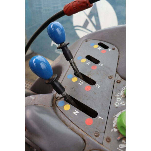 1998 فاهر-دويتس Agrotron 105-42641179