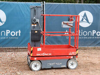 Image for AERIAL LIFTS 2015 SkyJack SJ12