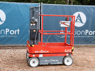 Image for AERIAL LIFTS 2015 SkyJack SJ12