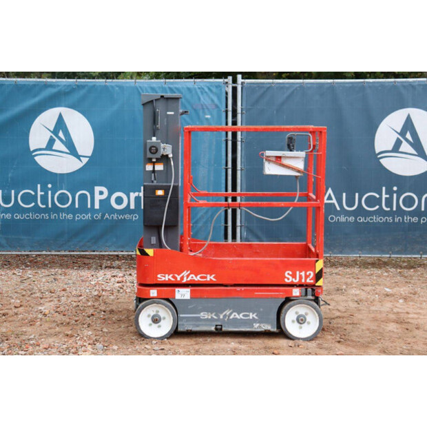 2015 SkyJack SJ12-42641543