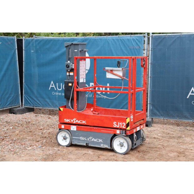 2015 SkyJack SJ12-42641544