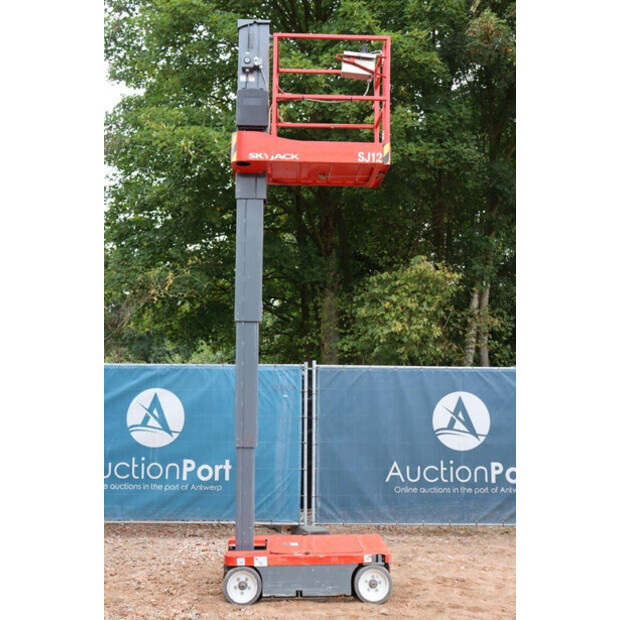 2015 SkyJack SJ12-42641614