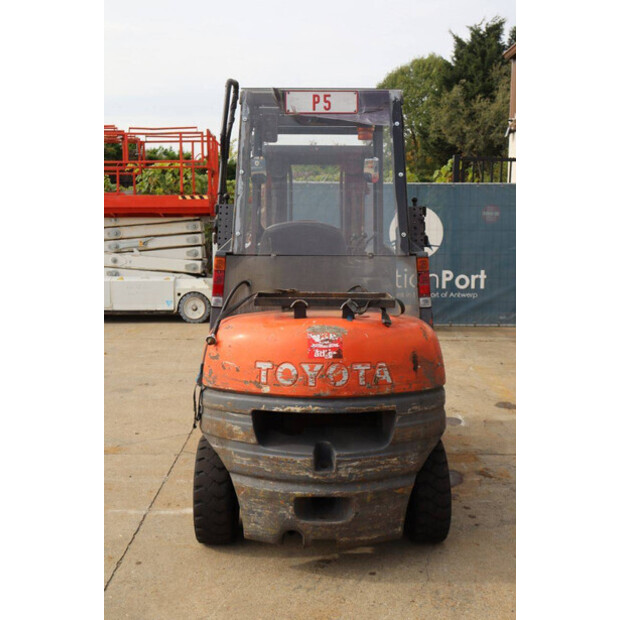 1997 Toyota 42-6FGF25-42641930
