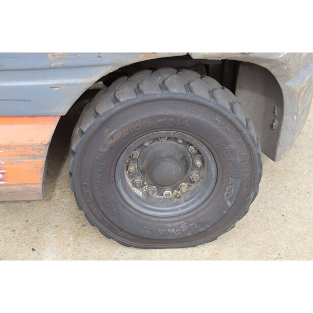 1997 Toyota 42-6FGF25-42641940