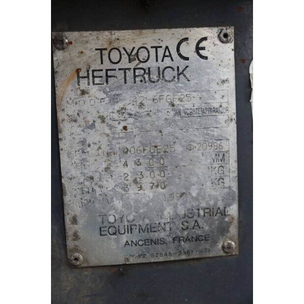 1997 Toyota 42-6FGF25-42641956