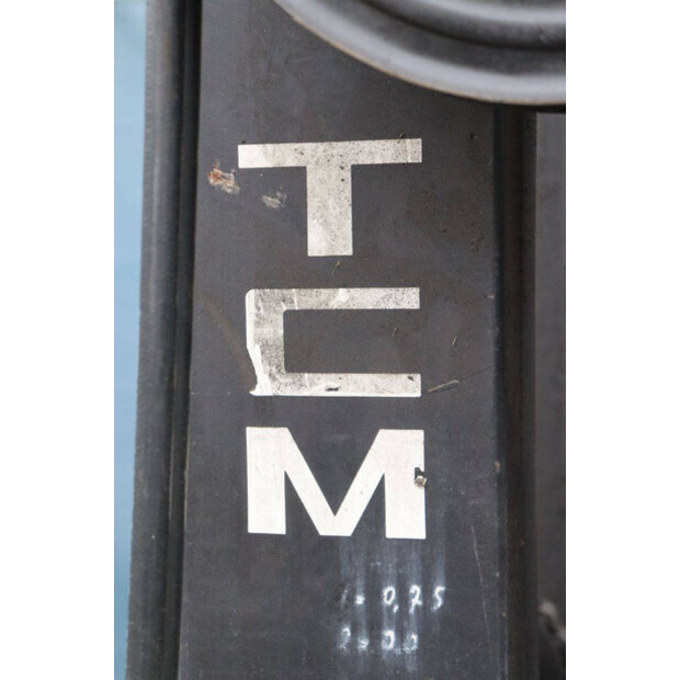 2000 TCM FB25-6-42642249