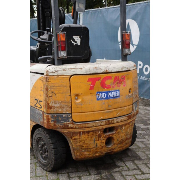 2000 TCM FB25-6-42642251