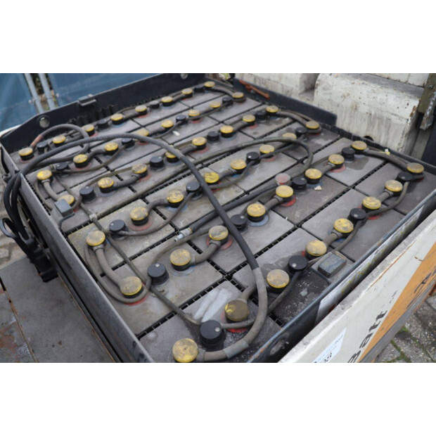 2000 TCM FB25-6-42642266