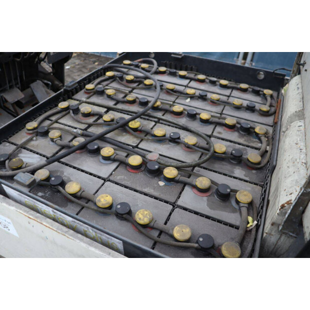 2000 TCM FB25-6-42642267