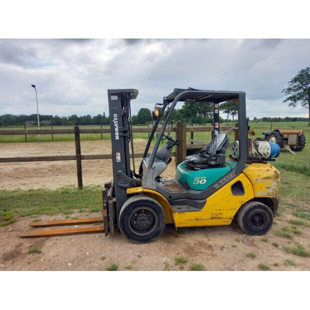 2006 كوماتسو FG30T-42642568