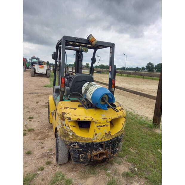 2006 كوماتسو FG30T-42642571
