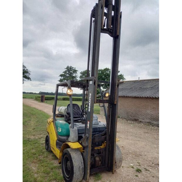 2006 كوماتسو FG30T-42642575