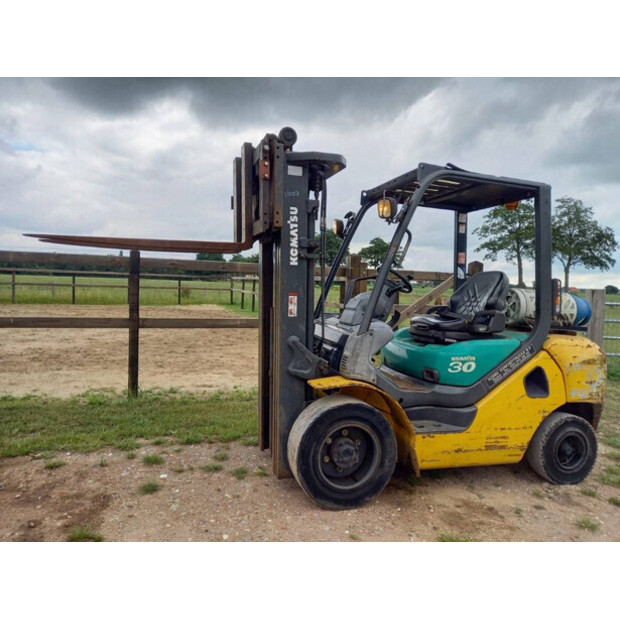 2006 كوماتسو FG30T-42642576