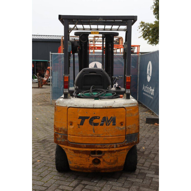 2000 TCM FB25-6-42642582