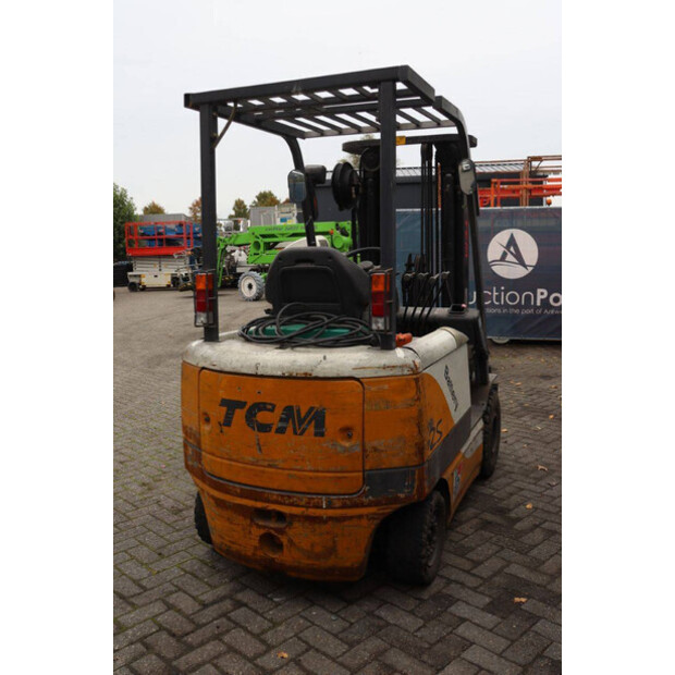 2000 TCM FB25-6-42642583