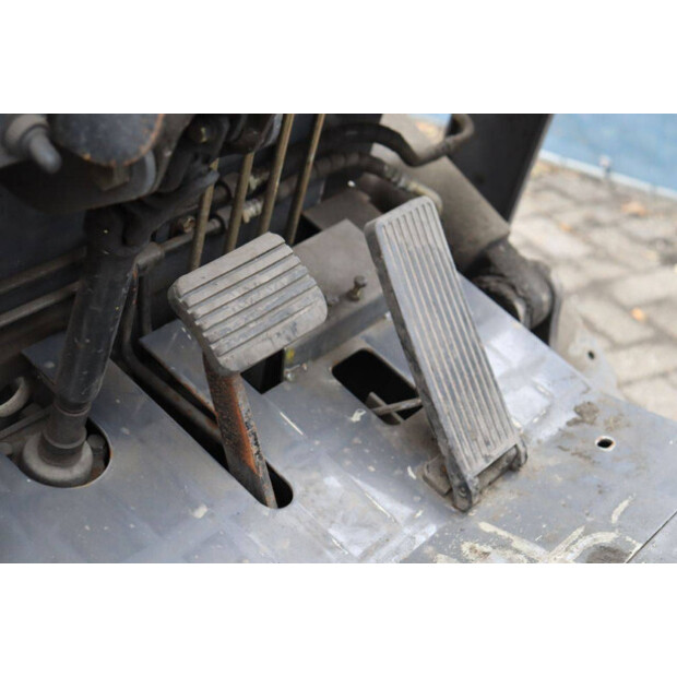 2000 TCM FB25-6-42642602