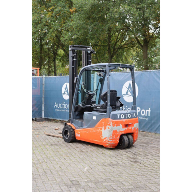 2016 تويوتا 8FBE20T-42642625
