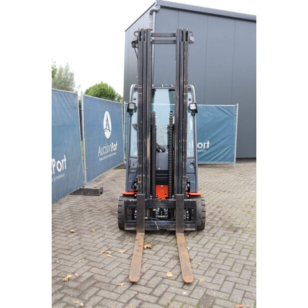 2016 تويوتا 8FBE20T-42642629