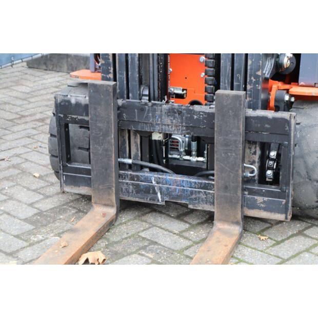 2016 تويوتا 8FBE20T-42642632