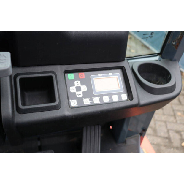 2016 تويوتا 8FBE20T-42642646