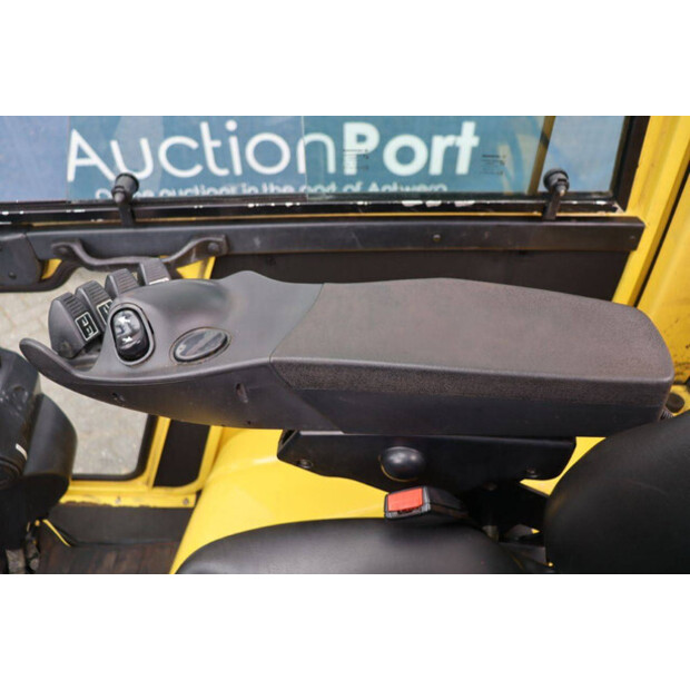 2018 Hyster H3.0FT-42643337