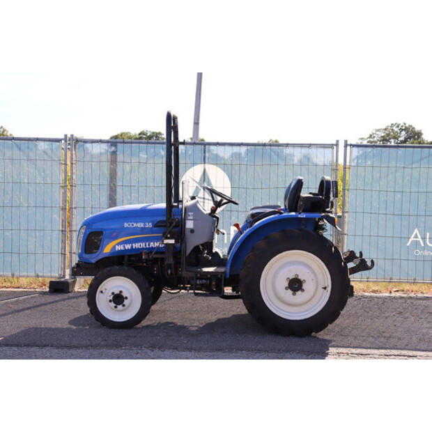 2019 New Holland Boomer 35-42644282