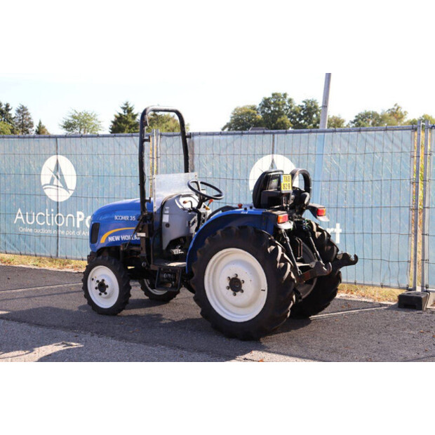 2019 New Holland Boomer 35-42644283