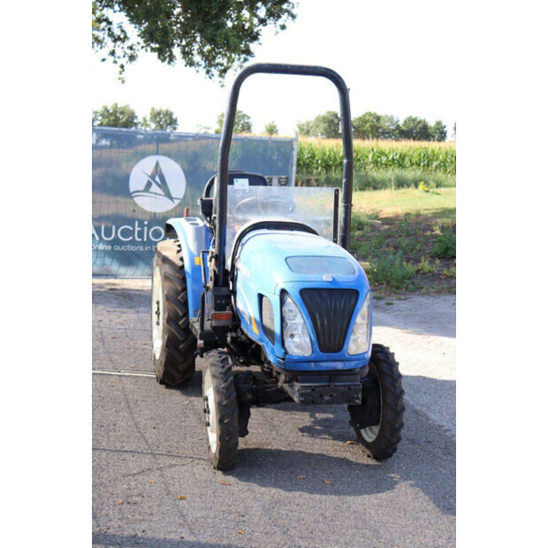 2019 New Holland Boomer 35-42644287