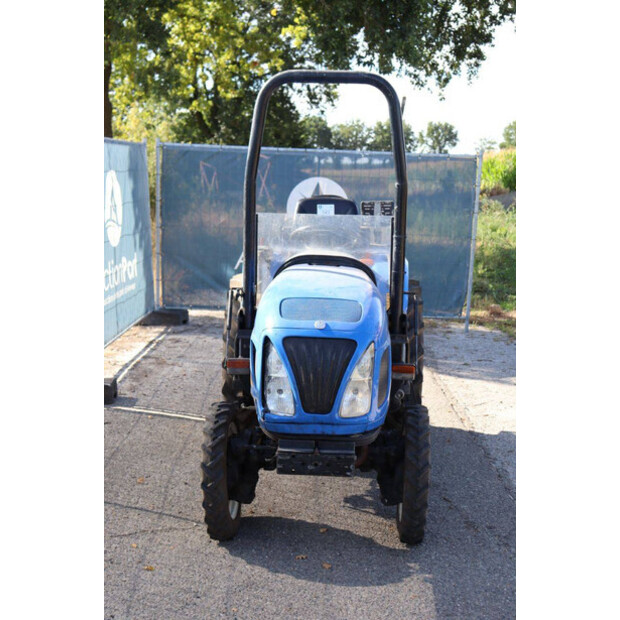 2019 New Holland Boomer 35-42644288