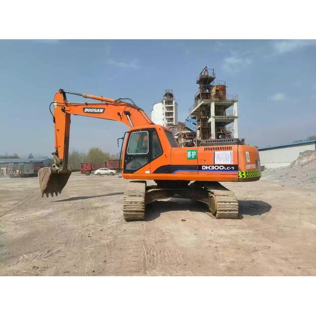 2016 دووسان DH300-42644331