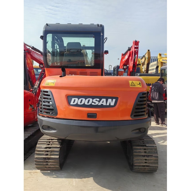 2022 Doosan DX60-42644364
