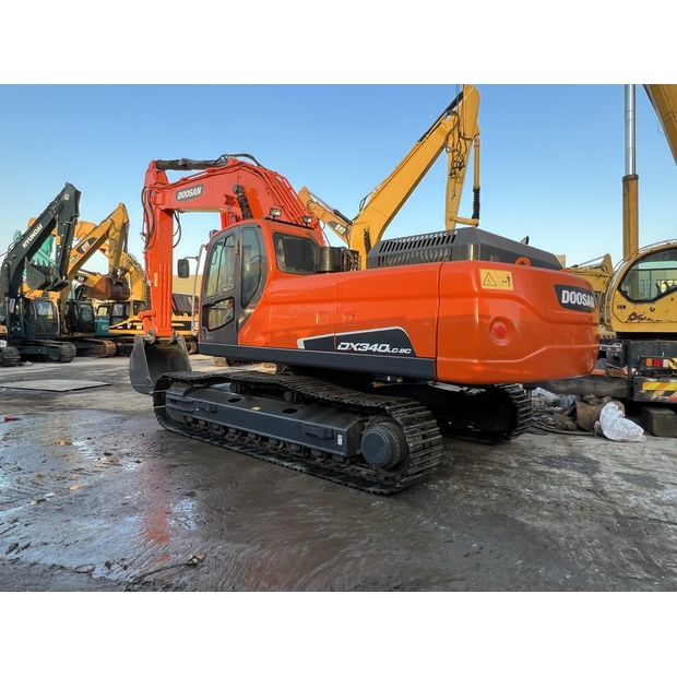 2023 Doosan DX340-42644404
