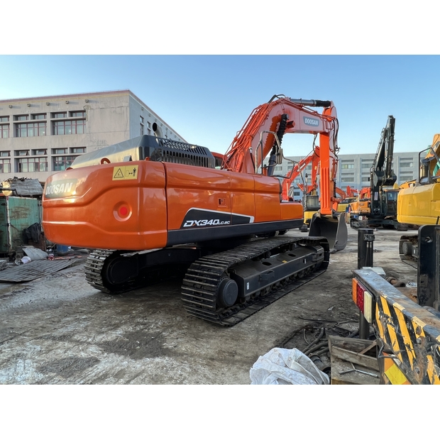 2023 Doosan DX340-42644406