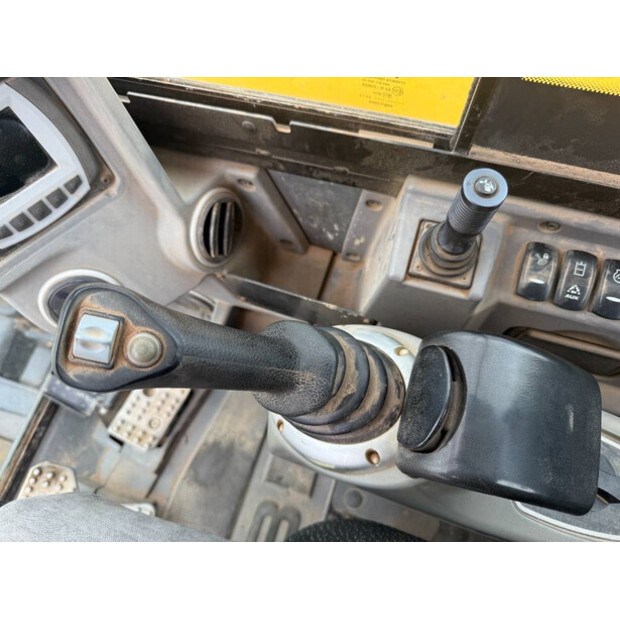 2019 JCB 86C-1-42644910