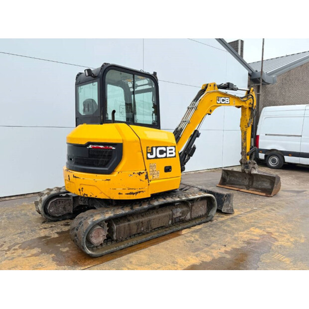 2018 جيه سي بي 48Z-1-42645059