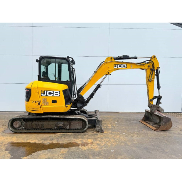 2018 جيه سي بي 48Z-1-42645060