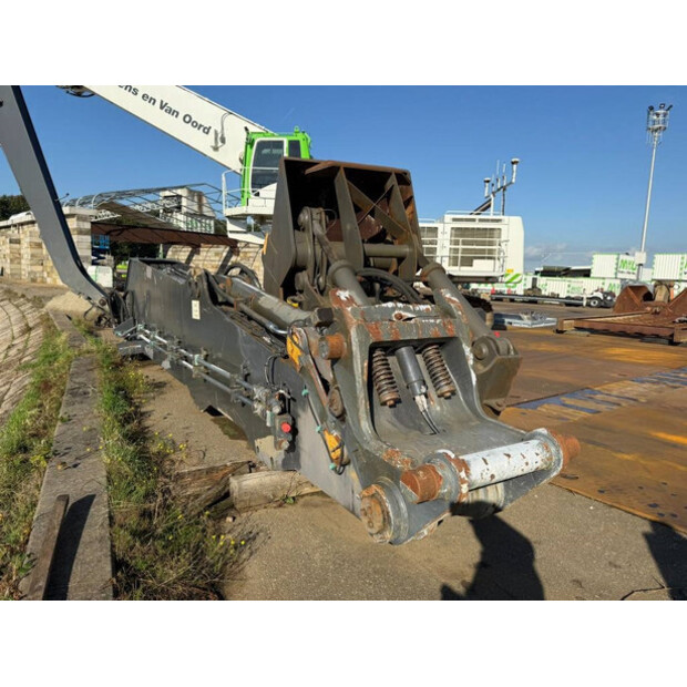 2012 مانتسينين 160 R-42645780