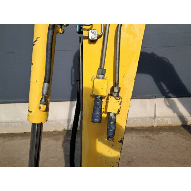 2006 Komatsu PC50MR-2-42645800