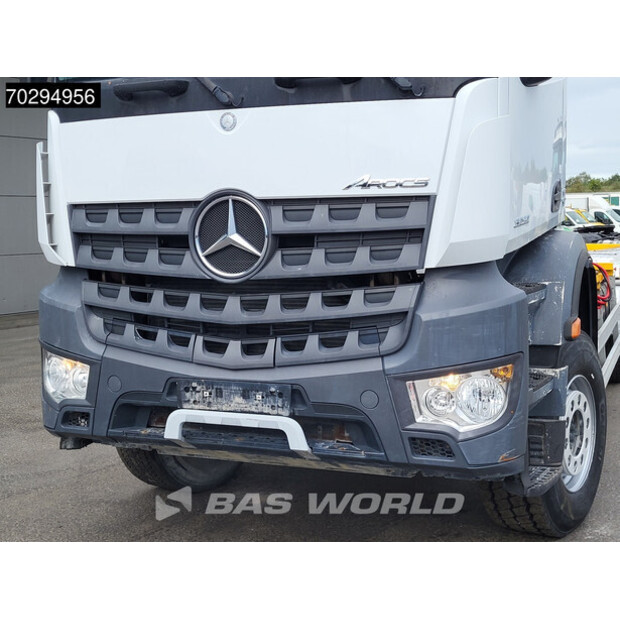 2015 مرسيدس بنز Arocs 3232-42647039