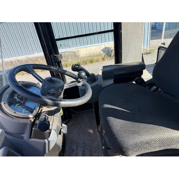 2011 Caterpillar 938H-42654014