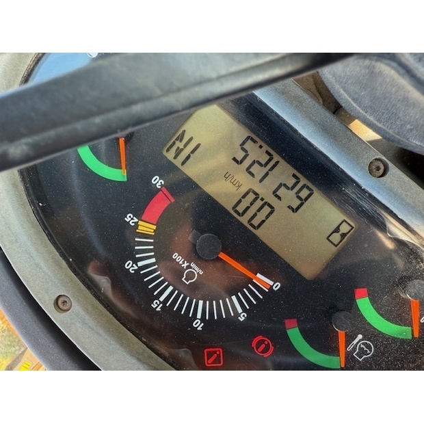 2011 Caterpillar 938H-42654015