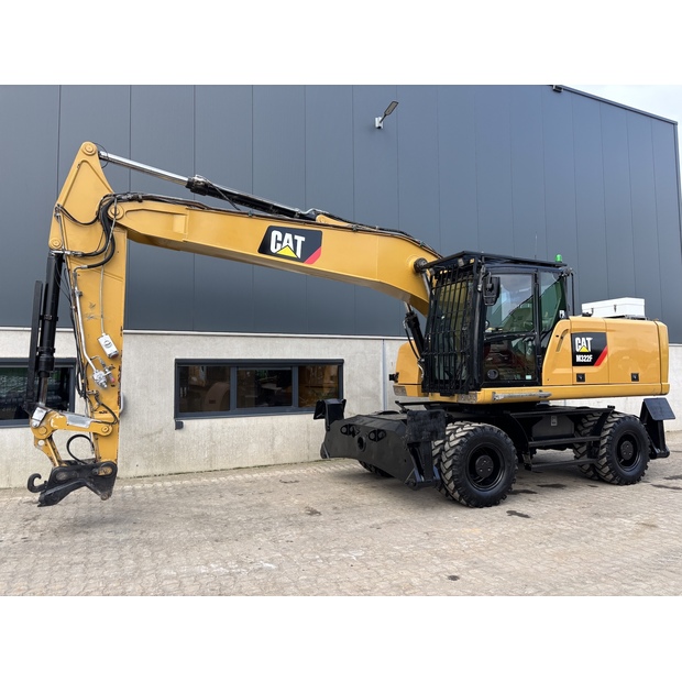 2020 كاتربيلر M322F-42654228