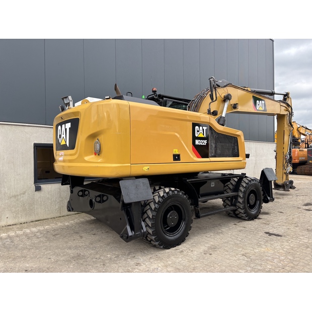 2020 كاتربيلر M322F-42654237