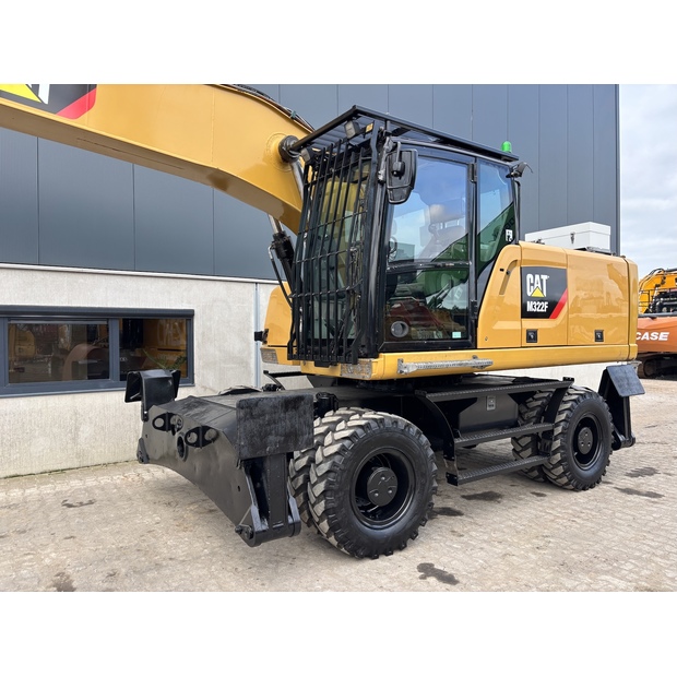 2020 كاتربيلر M322F-42654241