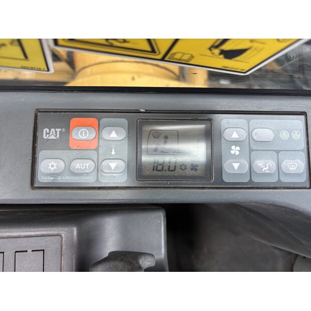 2020 كاتربيلر M322F-42654251