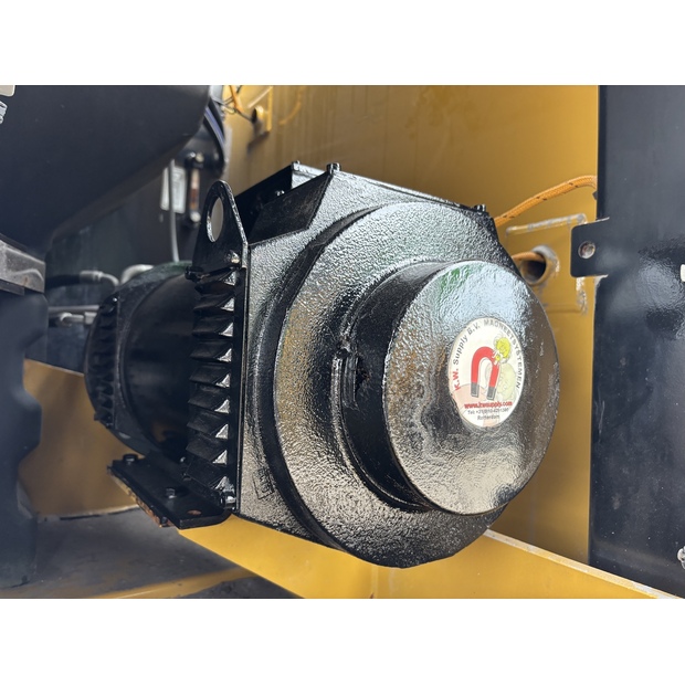 2020 كاتربيلر M322F-42654260