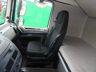 2018-daf-xf-106-480-1322743-42660943