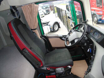 2019-volvo-fh-460-1322744-42660973