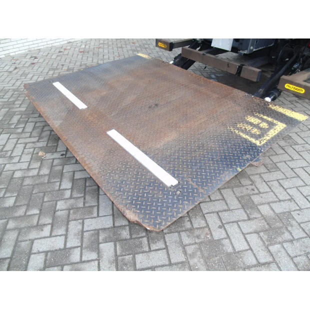 2014 Mercedes-Benz AXOR 1829-42661068