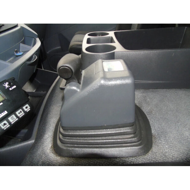 2014 Mercedes-Benz AXOR 1829-42661079